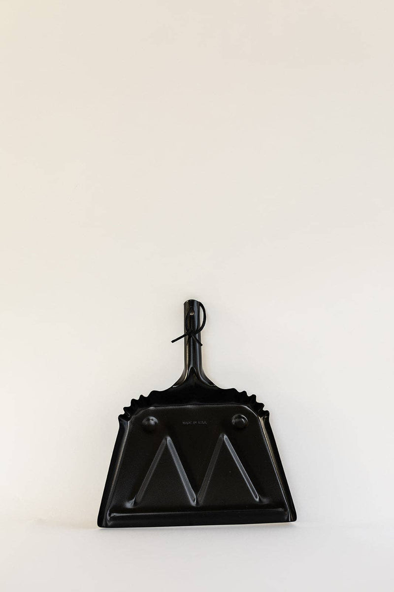 Black Metal Dustpan