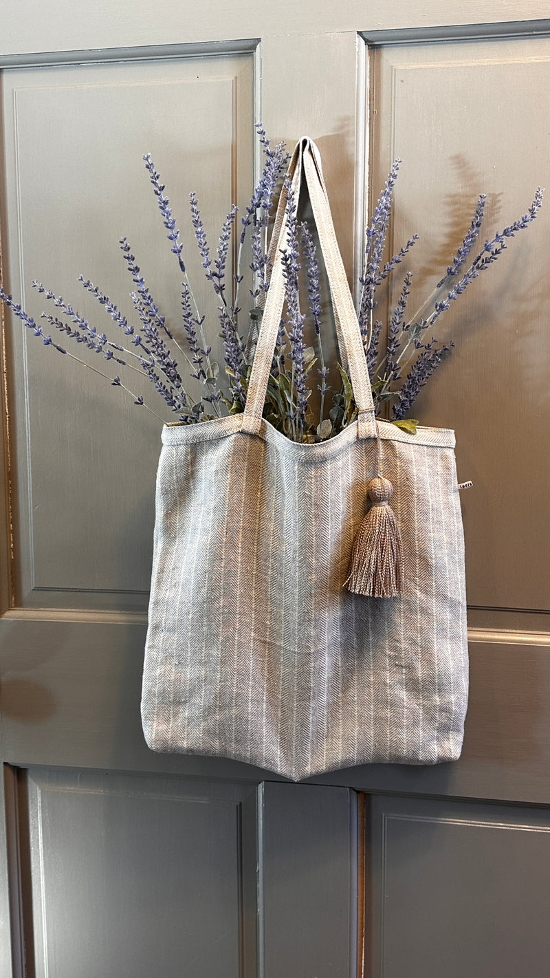 Linen Market Bag | Tote Bag with Handcrafted Linen Tassel
